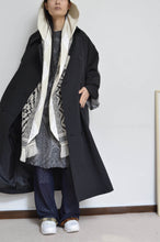 画像をギャラリービューアに読み込む, [your right things 代官山 蔦屋書店出品中]DENIM SLEEVE TRENCH COAT/BLK/02
