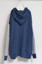 画像をギャラリービューアに読み込む, TWO-TONE HOODIE_BLUE/GREEN print/02 size