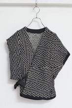 Load image into Gallery viewer, KNIT CROSSOVER C/D_C