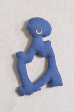 Load image into Gallery viewer, SCARF CUSHION FLAME/PICASSO