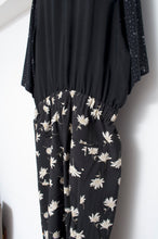 Load image into Gallery viewer, SHORT SLEEVE JUMP SUIT / FLORAL / 00 size_D