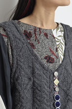 Load image into Gallery viewer, KNIT BIJOUX TANK-TOP/GRY