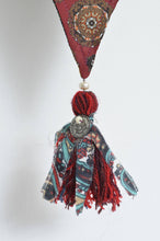 Load image into Gallery viewer, SCARF TAPESTRY_C