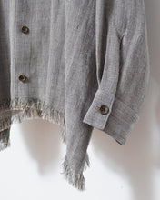 Load image into Gallery viewer, Tablecloth collar fringe shirt / linen herringbone_C