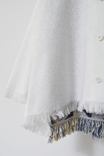 Load image into Gallery viewer, WHT FRINGE RUG L/S SH_01size