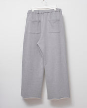 Load image into Gallery viewer, Beaded line flare sweat pants