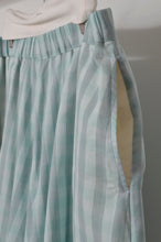 Load image into Gallery viewer, CHECK WIDE SHORTS_BLUE CHECK/02 size
