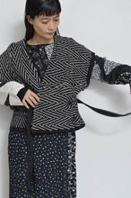 Load image into Gallery viewer, KNIT CROSSOVER C/D_C