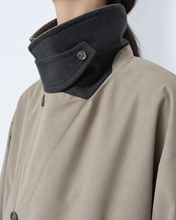 Load image into Gallery viewer, Flower charm pea coat / peach skin