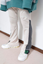 Load image into Gallery viewer, RIB FLARE LEGGINS/BEIGE_02