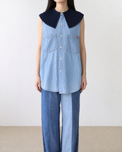 画像をギャラリービューアに読み込む, PLEATED COLLAR SLEEVELESS SHIRT_D