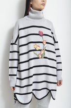 Load image into Gallery viewer, RIPPLE WAVE HEM KNIT P/O w/NECK PARTS(BORDER)_B