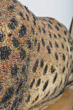 画像をギャラリービューアに読み込む, RUG CUSHION (CHEETAH)