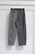 Load image into Gallery viewer, BLK DENIM WIDE TUCK PT 02