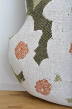 画像をギャラリービューアに読み込む, RUG CUSHION (SUISEN) / B