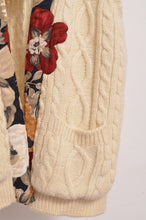 Load image into Gallery viewer, KNIT VEST C/D_WHITE