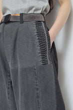 Load image into Gallery viewer, BLK DENIM WIDE TUCK PT 01