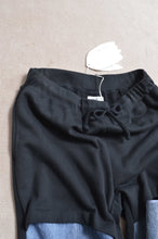 Load image into Gallery viewer, SLIT SWEAT PT / BLK_02