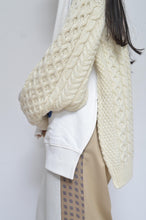 Load image into Gallery viewer, TWO-SIDED TOPS 01/WHT_Mi