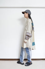 Load image into Gallery viewer, SILKY TWILL SHIRTS(PRINT) BEG/02