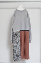 Load image into Gallery viewer, PLEATED SWEAT SH OP_A