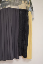 Load image into Gallery viewer, ALOHA SH ROBE_03