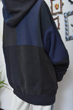 Load image into Gallery viewer, REMIX HOODIE_X/02