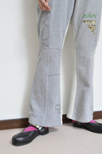 Load image into Gallery viewer, FLARED SWEAT PT / 02_GRAY