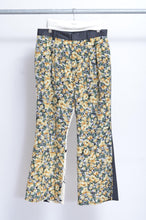 画像をギャラリービューアに読み込む, FLARED FLORAL PT 02 / ASS_B