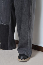 Load image into Gallery viewer, BLK DENIM WIDE TUCK PT 02