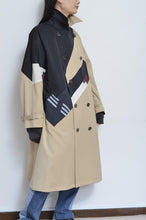 Load image into Gallery viewer, REMIX TRENCH COAT/BEG/01