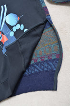 Load image into Gallery viewer, TWO-SIDED TOPS 01/BLK_X