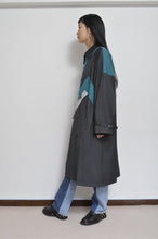Load image into Gallery viewer, REMIX TRENCH COAT/NAV/01