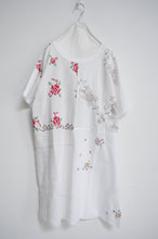 Load image into Gallery viewer, WHT TABLE CLOTH OP/COL