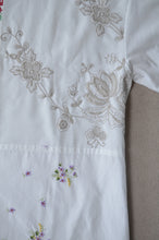 Load image into Gallery viewer, WHT TABLE CLOTH OP/COL