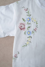 Load image into Gallery viewer, WHT TABLE CLOTH OP/COL