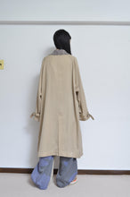Load image into Gallery viewer, ROBE TRENCH COAT_TENCEL (01/BEG)