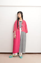 Load image into Gallery viewer, FLOWER PATCH ROBE / PNK