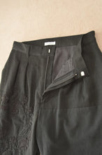 Load image into Gallery viewer, BLK TABLE CLOTH TAPERED PT (standard)