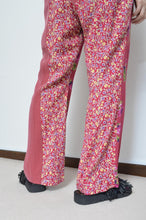 画像をギャラリービューアに読み込む, FLARED FLORAL PT 01 / ASS_B