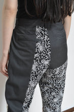 画像をギャラリービューアに読み込む, FLARED FLORAL PT 01 / ASS_A