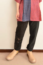 Load image into Gallery viewer, BLK TABLE CLOTH TAPERED PT (standard)