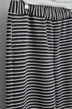 画像をギャラリービューアに読み込む, HORIZONTAL STRIPE WIDE FLARE PT/01 size

