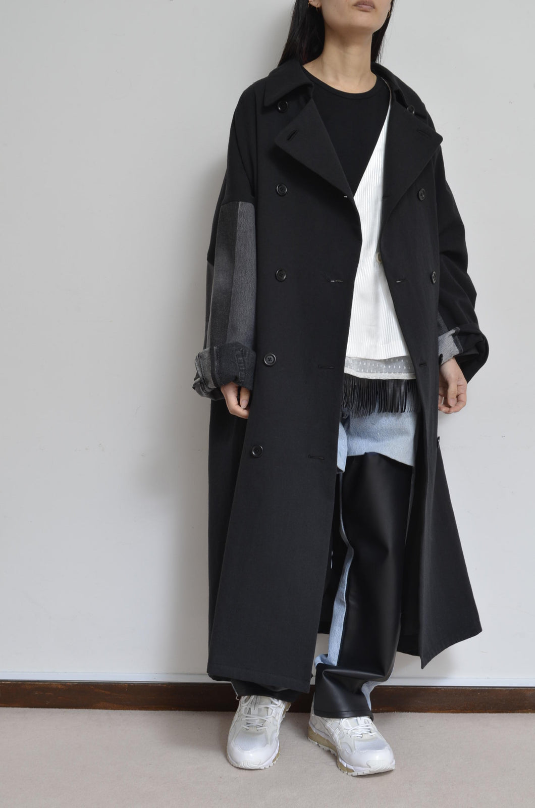 DENIM SLEEVE TRENCH COAT/BLK/02