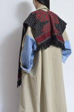 Load image into Gallery viewer, tsutae SHAWL BORELO_SHUMAG / RED×BLK
