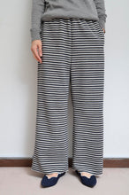 画像をギャラリービューアに読み込む, HORIZONTAL STRIPE WIDE FLARE PT/01 size
