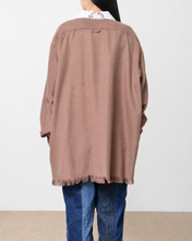 Load image into Gallery viewer, Tablecloth collar fringe shirt / bishu wool_A
