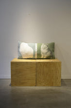 画像をギャラリービューアに読み込む, RUG CUSHION_GREEN CAT
