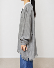 Load image into Gallery viewer, Tablecloth collar fringe shirt / linen herringbone_C
