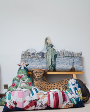 画像をギャラリービューアに読み込む, RUG CUSHION_ PRESENTS
